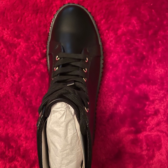 Black spike studded high top sneakers.7 7.5 8 - Picture 9 of 9